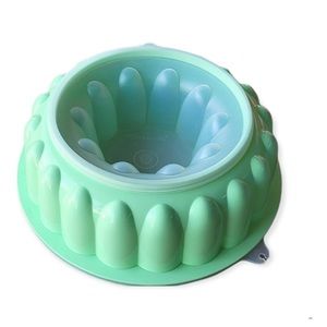 TUPPERWARE JEL-N-SERVE JELLO DISCONTINUED VERSATILE GREEN JADITE MOLD